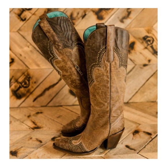 Corral Shoes - Price Reduced ‼️ New in box! Corral boots with western stitching and studs